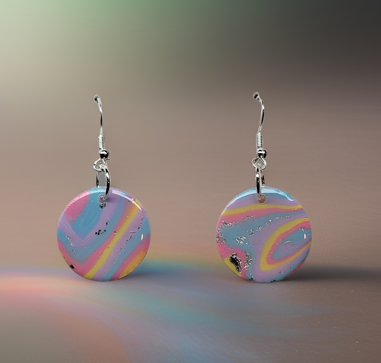 Pastel round w/Silver